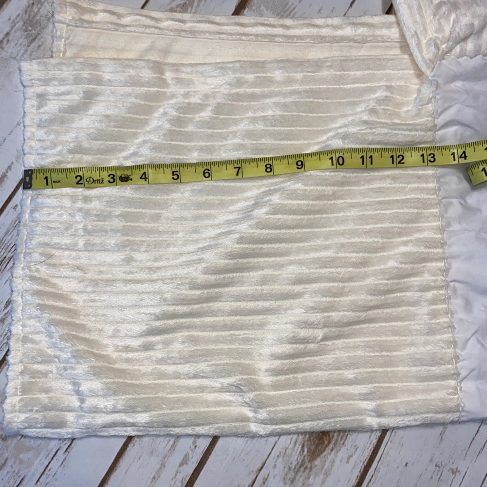 Carter’s crib skirt